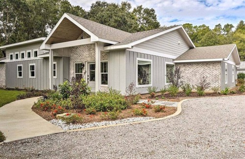 Foley House | Resort Feel Home, Private Pool,Spa,Hammocks. Beach,OWA,Wharf-15min, 5 BedRms