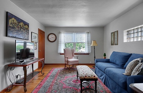 St. Louis Hills Apartment | Rest and Repose in St. Louis Hills