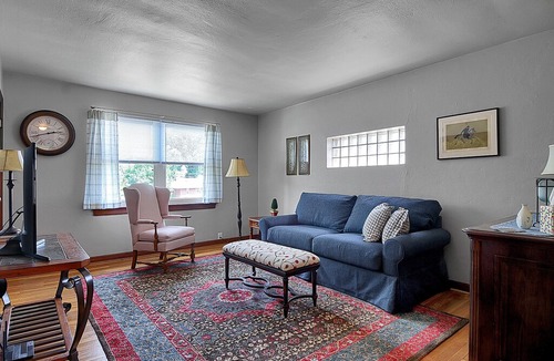 St. Louis Hills Apartment | Rest and Repose in St. Louis Hills