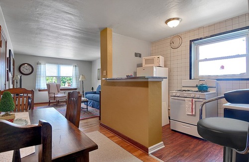 St. Louis Hills Apartment | Rest and Repose in St. Louis Hills