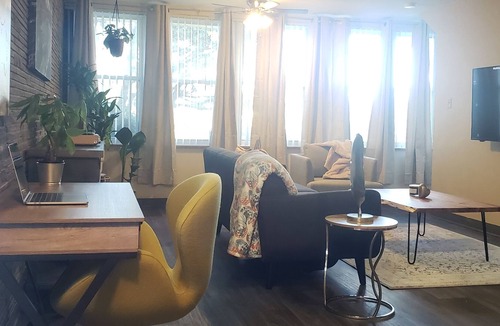 St. Louis Condo | ~ Retro + Modern 2BR Condo in St. Louis Hills ~