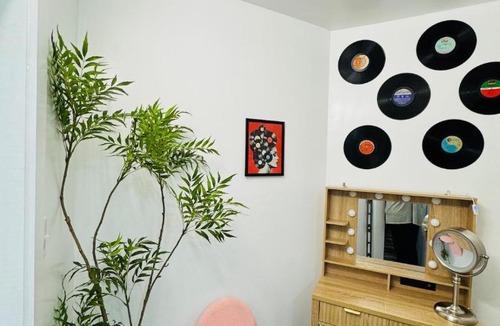 Wilson House | Retro Retreat
