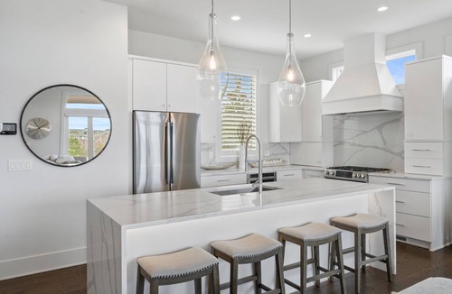 Bay Harbor House | Ridge 3: A luxurious 4-bedroom retreat in Bay Harbor with stunning lake views.