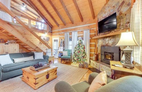 Dial House | Ridgetop Cabin in Blue Ridge! Wraparound Porch!