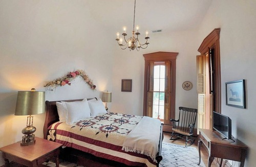 Cartersburg Bed & Breakfast | Rising Hall B&B