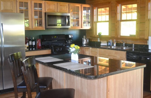 Franklin Ski Chalet | RIVER FRONT Log CABIN - Fishing, Floating, and Fire Pit