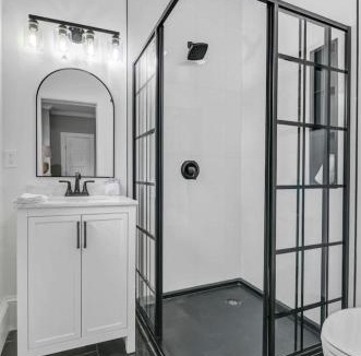 Earlewood House | River House - Sleeps 6