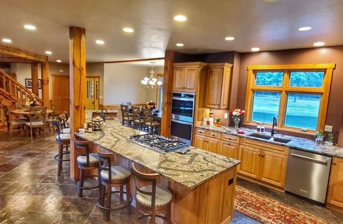 Ingalls House | River Ridge Lodge: Luxury Lodge on the Menominee River