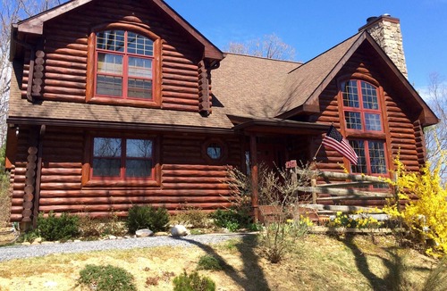 Bentonville Cabin | River Woods Retreat - Rustic Luxury in the Shenandoah Valley