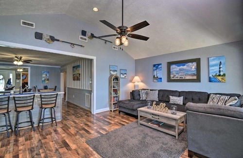Deltaville House | Riverfront Cottage: Fire Pit & Kayaks
