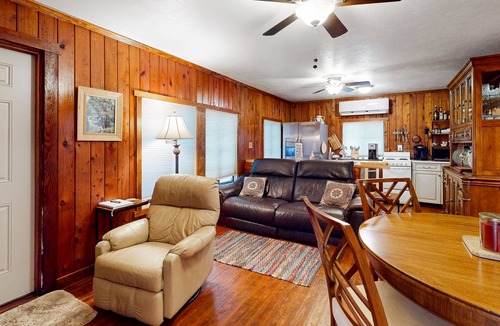 Bonita Springs Cottage | Riverfront dog-friendly cottages with kayaks, dock, patio, grill, & water views