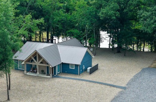 Golden House | Riverfront Retreat Beach, Fishing & Trails