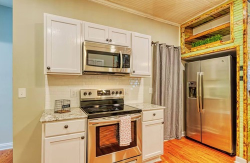 Columbia House | Rivers Edge: Spacious, Riverwalk, Close to USC, Ft Jackson, all area Hospitals