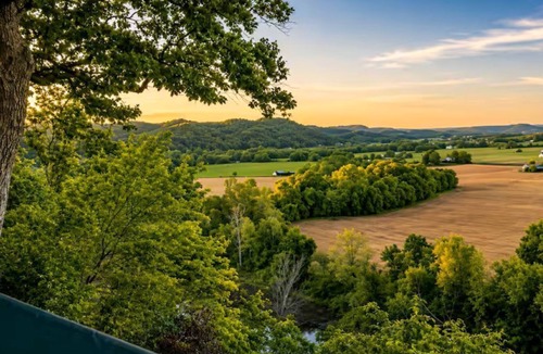 Burkesville House | Riverside Bluff Retreat