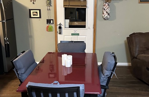 Lakeview Cabin | Riverside Cabin A 90FT to riversedge. Great Views of White River WIFI CABLE BBQ