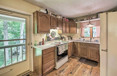 Scipio Cottage | Riverside Cabin w/3 Decks in North Vernon!