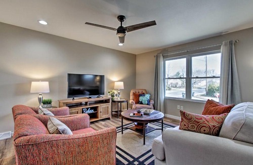 La Crosse House | 'RiverSong' Waterfront La Crosse Home w/Dock