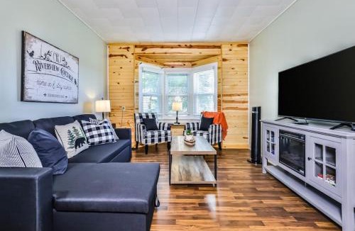 Eagle River House | Riverview Cottage