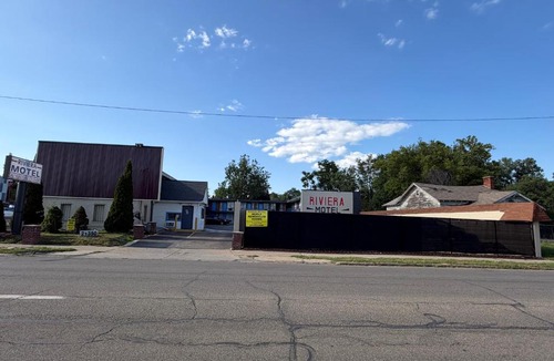 Detroit Hotel | Riviera motel