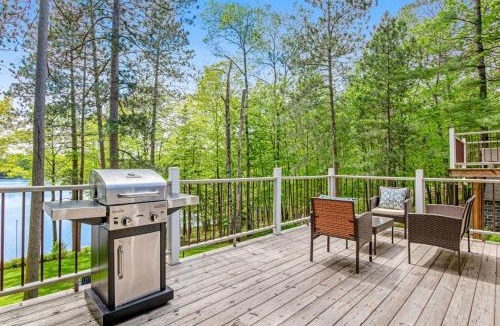 Tomahawk House | Road Lake Escape