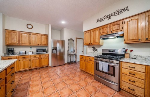 Mid America Cabin | Rock Creek Cabin — 4BR, Sleeps 10 | Lake Hamilton | Hot Springs
