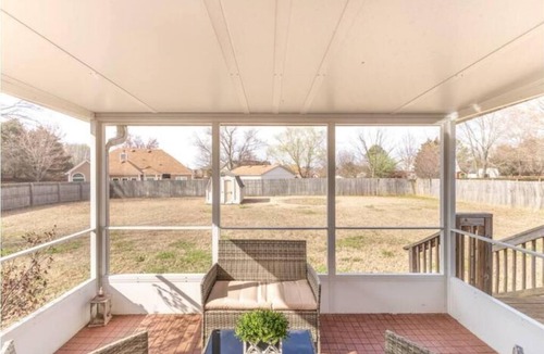 Madison House | Rocket City Retreat-3BR-Office-Pets Welcome!