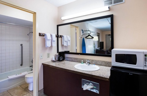 Sergeant Bluff Hotel | Rodeway Inn Sergeant Bluff - Sioux City