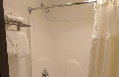 Huntington Hotel | Rodeway Inn