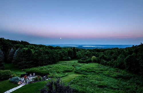 Baraboo Villa | Romantic Accommodation in a Charming Inn Located in Sauk County, Wisconsin