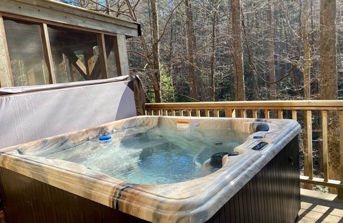 Ferguson Cabin | Romantic Stone Cabin, Private Waterfalls, Hot Tub, Pet Friendly, WiFi, Decks