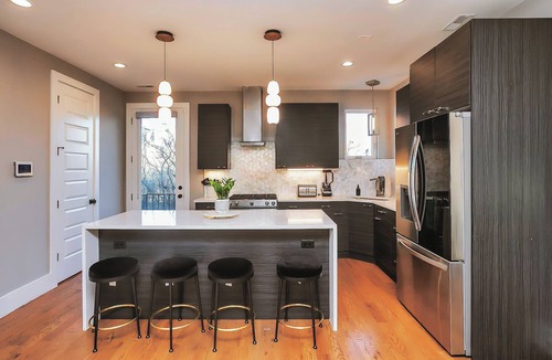 Katie Hill Neighborhood House | ROOFTOP HOT TUB- FIRE PIT- MASSIVE CITY VIEWS