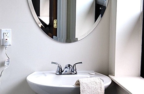 Fourmile House | Room 2 within the Pine Mountain Inn