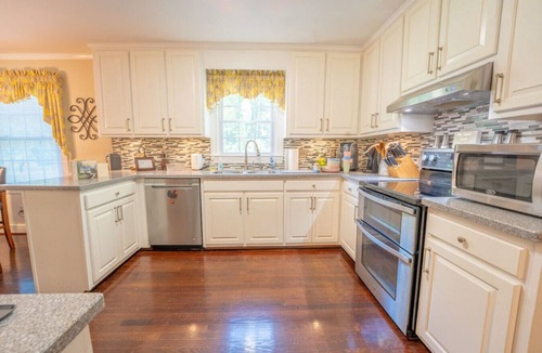 Martinsville House | Roomy Retreat: Martinsville Speedway, Casino, Golf