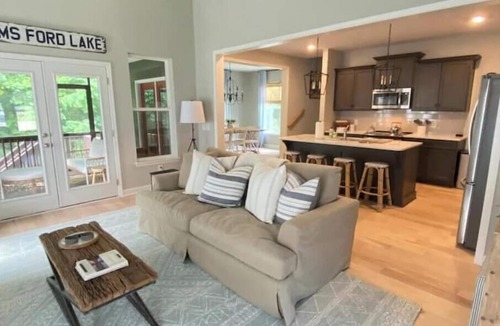 Tullahoma House | Rooted Lake Cottage w/Golf Cart - NEW to VRBO!