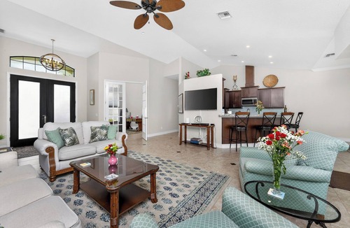 White Marsh House | Rotonda West Retreat Two King Suites, Private Pool & Hot Tub