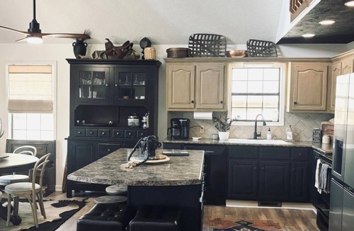 Counce House | RRLAKEHOUSE-COZY CABIN IN HEART OF PICKWICK!🩵🏡 W/FUN BILLIARDS ROOM!🎱