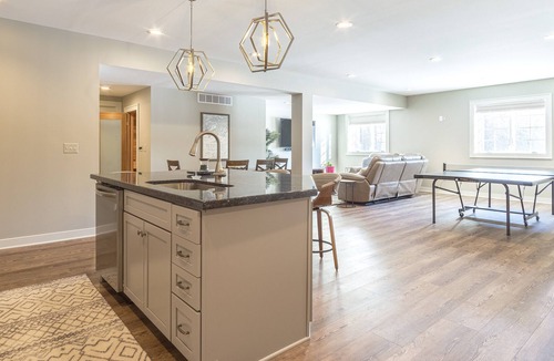 Whittaker House | Rural Ann Arbor, 10 mins. to downtown, gym, sauna