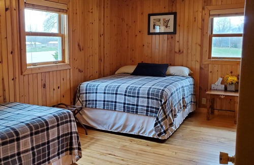 Cecil House | Rural country home only 0.5 miles to the lake. Private, beautiful sunsets!