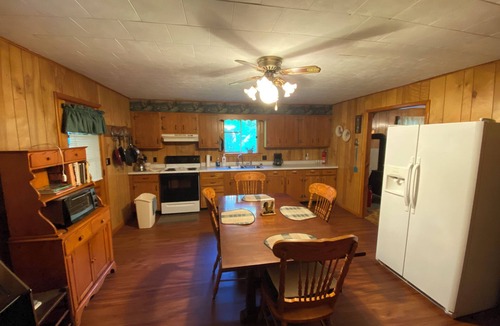 Dryfork Cabin | Rustic and cozy, pet-friendly, cabin with WiFi in scenic Dryfork
