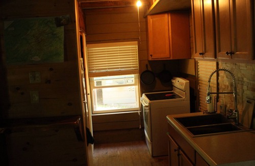 Tellico Plains Cabin | Rustic cabin close to Bald River Falls and Cherohala Skyway
