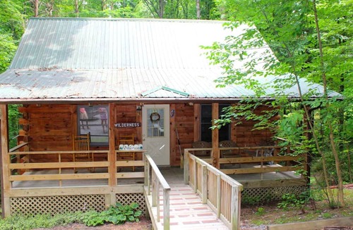 Hico Cabin | Rustic Cabin Rental in the Wilderness near Beckley, West Virginia
