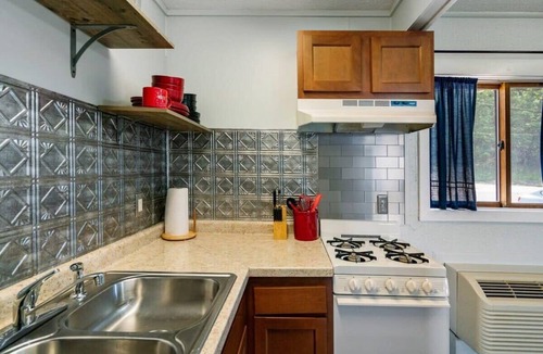 Mayfield Apartment | Rustic lakeside condo on Fife Lake with fully equipped kitchen and balcony
