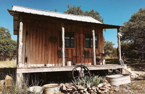 Harper Cabin | Rustic Off-the-Grid Cabin near Ample Outdoor Recreation in Harper, Texas