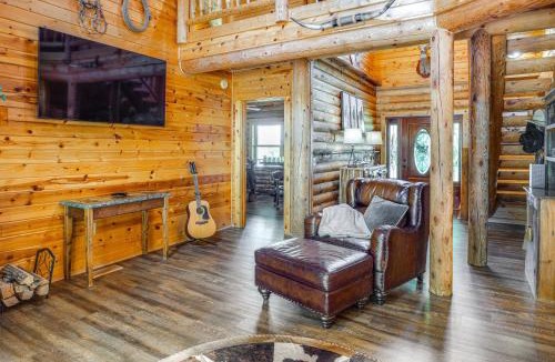 Chestnut Mound House | Rustic Retreat in Hickman on 160 Acres w/Views!