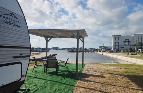 Fort Myers Beach House | RV camper in Fort Myers Beach waterfront RV park right at bridge