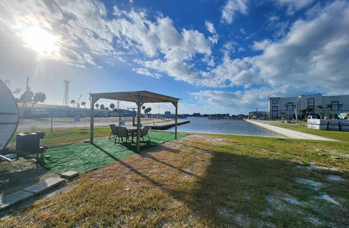 Fort Myers Beach House | RV camper in Fort Myers Beach waterfront RV park right at bridge
