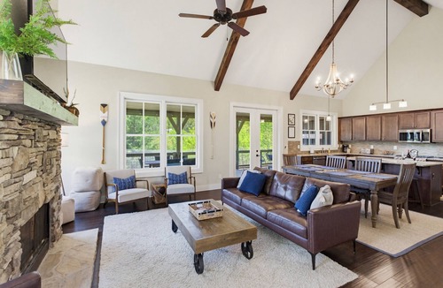 Bear Lake Reserve Cottage | Saddle Notch Villa 9 at Bear Lake Reserve