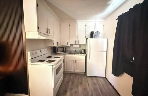 Anderson Apartment | Safari Stay |5 mins to Anmed| Elements Collection