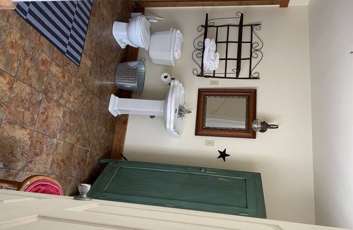 Mattson House | Safe Clarksdale Stay/Secluded 2600 sqft Barn House
