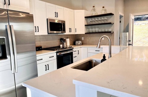 Woodfin House | Sage House - less than 3 miles to downtown AVL